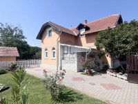 Eladó családi ház, Ceglédbercelen 95 M Ft, 6 szobás