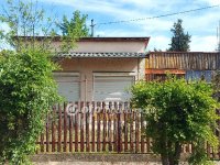 Eladó nyaraló, Cserkeszőlőn 17.5 M Ft / költözzbe.hu