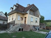 Eladó családi ház, Bajóton 69.9 M Ft, 5 szobás