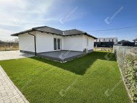 Eladó családi ház, Székesfehérvárott 94.5 M Ft, 4 szobás