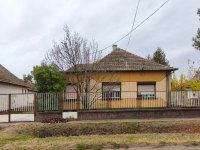 Eladó családi ház