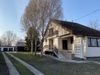 Eladó családi ház, Cegléden 115 M Ft, 4 szobás