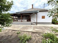 Eladó családi ház, Izsákon 44.99 M Ft, 2 szobás