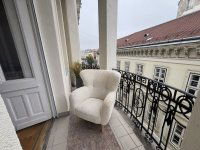 Eladó téglalakás, V. kerületben, Sütő utcában 115 M Ft