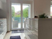 Eladó téglalakás, Újhartyánon 94 M Ft, 3 szobás