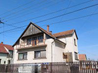 Eladó családi ház, Cegléden 85 M Ft, 8 szobás