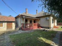Eladó családi ház, Abonyban 40 M Ft, 2 szobás