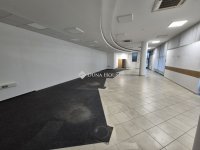Kiadó üzlethelyiség, Tatabányán 1263 E Ft / hó