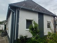 Eladó családi ház, Mosonmagyaróváron 75.99 M Ft, 4 szobás
