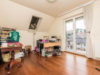 Eladó családi ház, XXII. kerületben 279 M Ft, 6 szobás