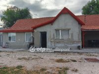 Eladó családi ház, Turán 55 M Ft, 2+2 szobás