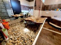 Eladó családi ház, Kerepesen 210 M Ft, 4 szobás