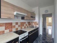 Eladó panellakás, Ajkán 41.59 M Ft, 2 szobás