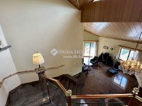 Eladó családi ház, Leányfaluban 562.5 M Ft, 6+1 szobás