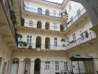 Eladó téglalakás, V. kerületben 109 M Ft, 2 szobás