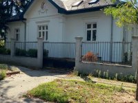 Eladó családi ház, III. kerületben 429 M Ft, 9 szobás