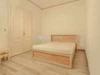 Eladó téglalakás, Pécsett 120 M Ft, 4 szobás