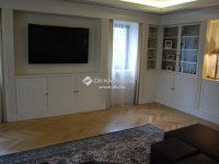 Eladó családi ház, Szentendrén 609.6 M Ft, 3 szobás