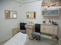 Eladó üzlethelyiség