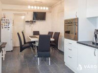 Eladó családi ház, Orosházán 52.9 M Ft, 5+1 szobás