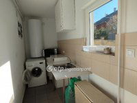 Eladó családi ház, Jászberényben 28 M Ft, 1+4 szobás