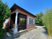 Eladó családi ház, Vecsésen 109.98 M Ft, 6 szobás