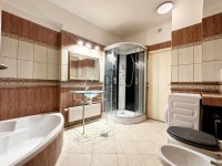 Eladó téglalakás, V. kerületben 139.9 M Ft, 4 szobás