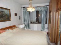 Eladó családi ház, Komlón 80 M Ft, 6 szobás