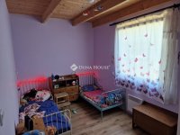 Eladó családi ház, Nyáregyházán 70 M Ft, 6 szobás
