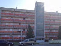 Eladó panellakás, Komlón 18 M Ft, 2 szobás