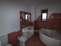 Eladó családi ház, Ráckevén 96.9 M Ft, 6 szobás