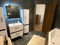 Eladó családi ház, Tordason 165 M Ft, 4 szobás