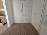 Eladó panellakás, Pécsett 44.9 M Ft, 2+1 szobás