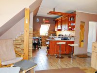 Eladó családi ház, XVII. kerületben 129.9 M Ft, 9 szobás