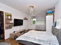 Eladó panellakás, Szegeden 54 M Ft, 3 szobás