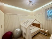 Eladó téglalakás, Pécsett 175 M Ft, 4 szobás