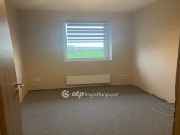 Eladó családi ház, Gyöngyösön 74.9 M Ft, 3 szobás