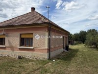 Eladó családi ház, Mesterin 28.5 M Ft, 2 szobás