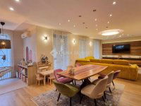 Eladó családi ház, Nyíregyházán 225 M Ft, 5 szobás