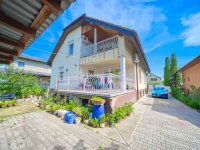 Eladó családi ház, Vecsésen 149 M Ft, 6 szobás
