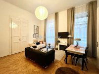 Eladó téglalakás, VI. kerületben 150 M Ft, 4 szobás