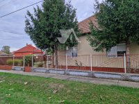 Eladó családi ház, Martfűn 35.5 M Ft, 3 szobás