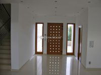 Eladó családi ház, III. kerületben 819.15 M Ft, 7 szobás