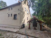 Eladó családi ház, Zsámbékon 140 M Ft, 7+1 szobás