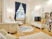 Eladó téglalakás, V. kerületben 104.9 M Ft, 3 szobás