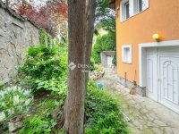 Eladó családi ház, II. kerületben 249.9 M Ft, 5 szobás