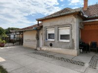 Eladó családi ház, Csanádapácán 16.9 M Ft, 1+2 szobás