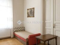 Eladó téglalakás, VI. kerületben 99.9 M Ft, 2 szobás