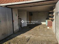 Eladó családi ház, Szentendrén 98 M Ft, 3 szobás