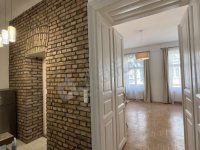 Kiadó téglalakás, albérlet